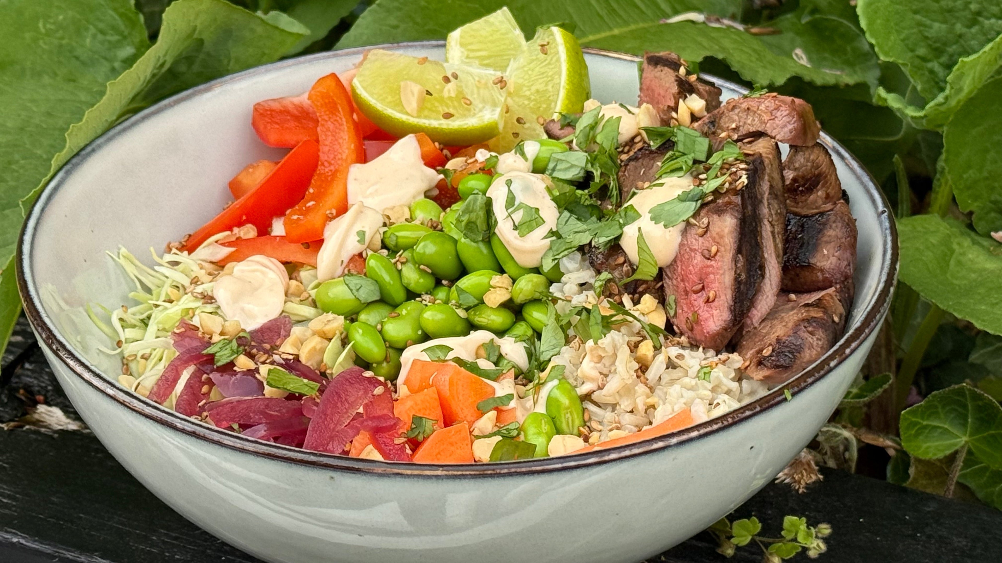 Asiatisk bowl med sommerbuk